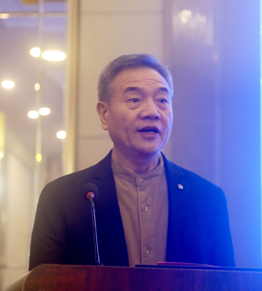 廣西礦業(yè)協(xié)會(huì)會(huì)長(zhǎng)熊偉在開幕式上致辭 黃強(qiáng)攝.jpg